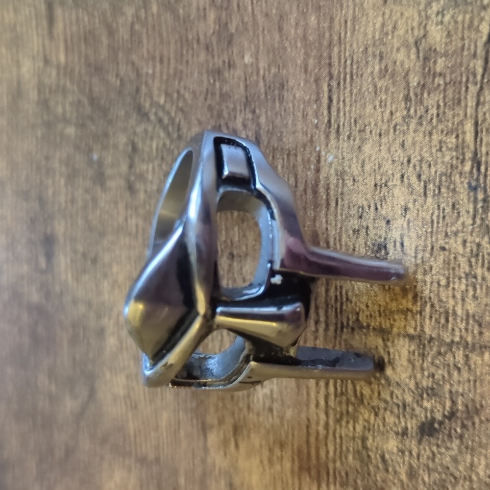MF doom ring - Picture 2 of 2